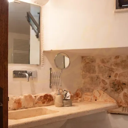 Trulli & Dimore - Trulli Li Serre Cisternino