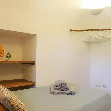 Nyaraló Trulli & Dimore - Trulli Li Serre