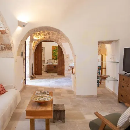 Nyaraló Trulli & Dimore - Trulli Li Serre